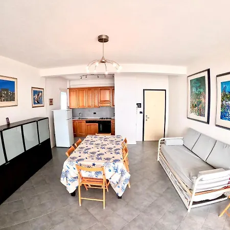 Fronte Mare Stupenda Terrazza Piramide Lido Carraro Immobiliare - Family *